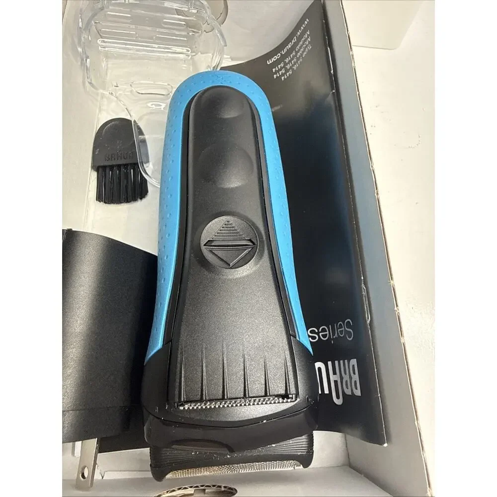 Braun Series 3 Wet/Dry Shaver 3010s with Charger